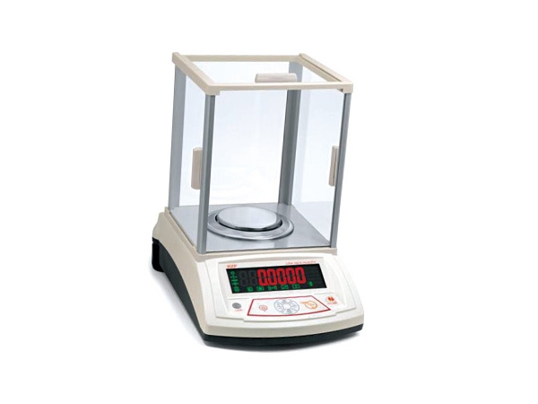 电子天平